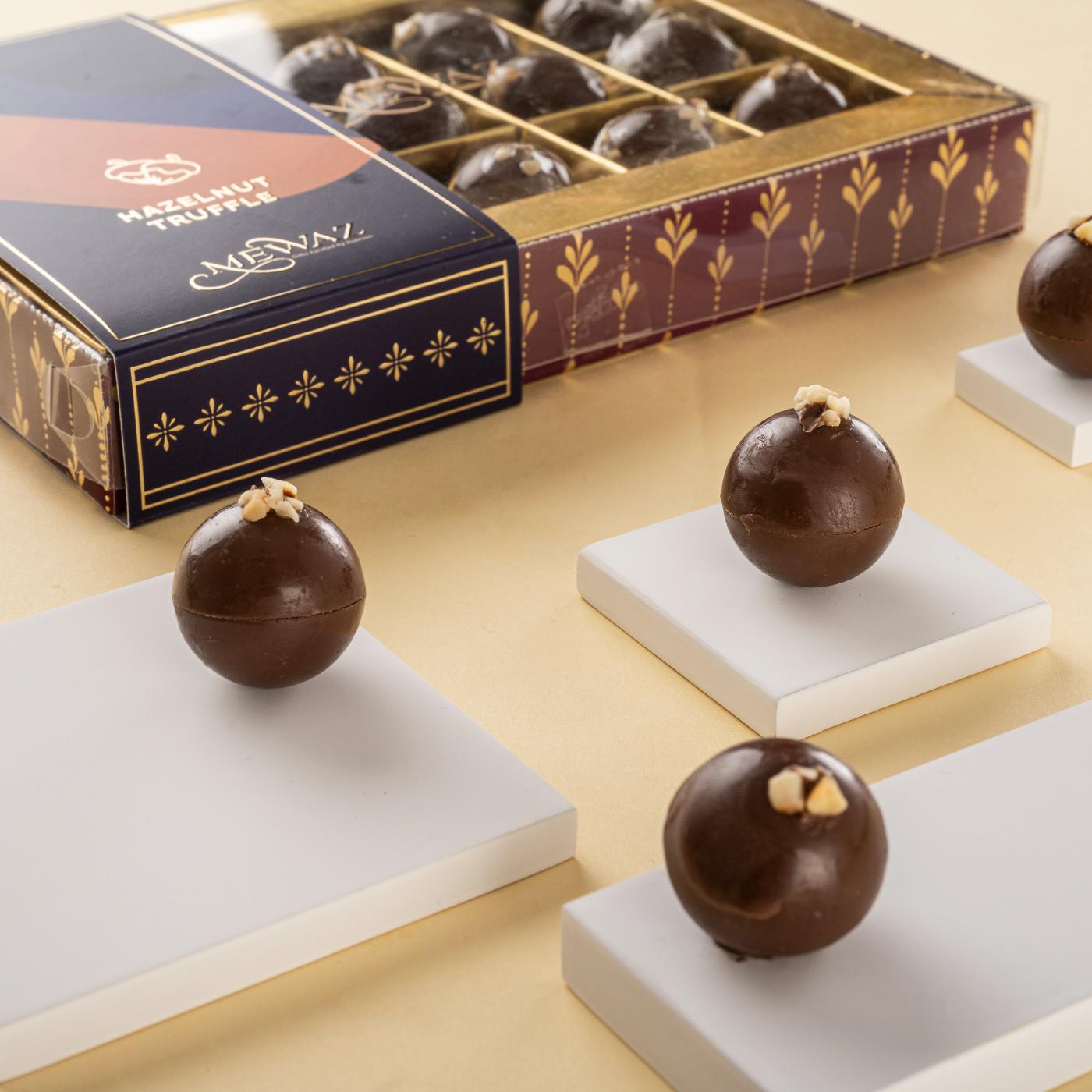 15-piece box of hazelnut truffles with a crunchy exterior